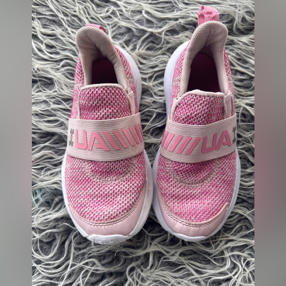 Under Armour Surge 3 Slip-On Pink Girls Shoes Size 11. Good used condition.